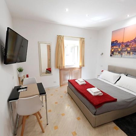 Ferienwohnung La Casa Degli Osti 2 - Piazza Navona Rom Exterior foto