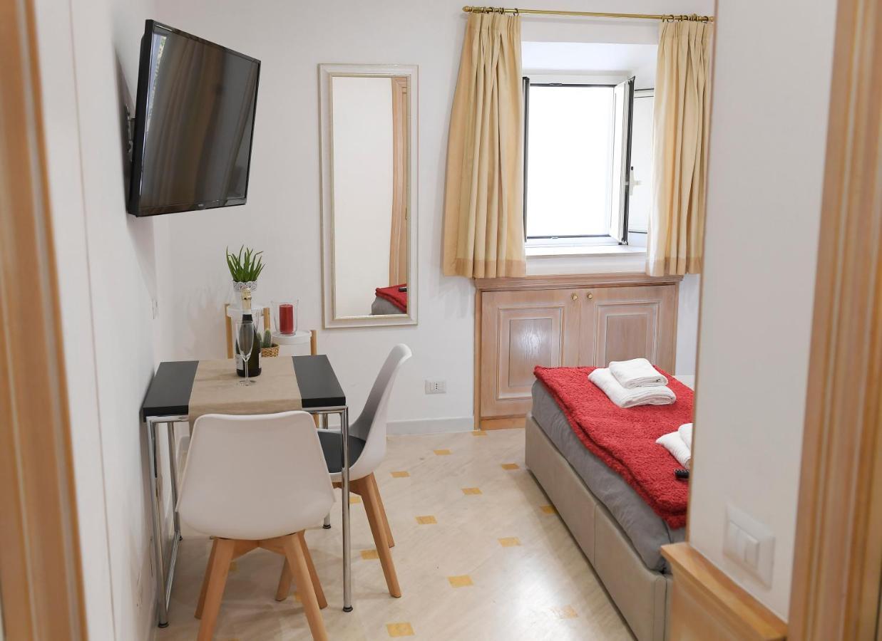 Ferienwohnung La Casa Degli Osti 2 - Piazza Navona Rom Exterior foto